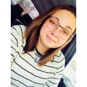 Meet your Posher, Michaela